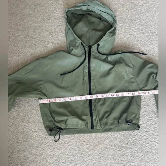 Forever 21 Drawstring Jacket cropped - Picture 6 of 6